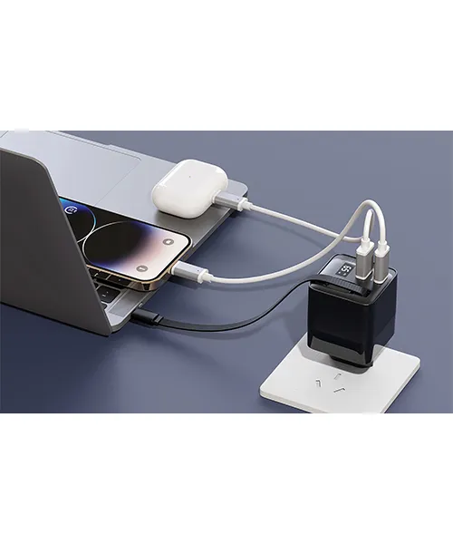 зарядно_p301.27_6 Универсално зарядно за лаптоп и смартфон